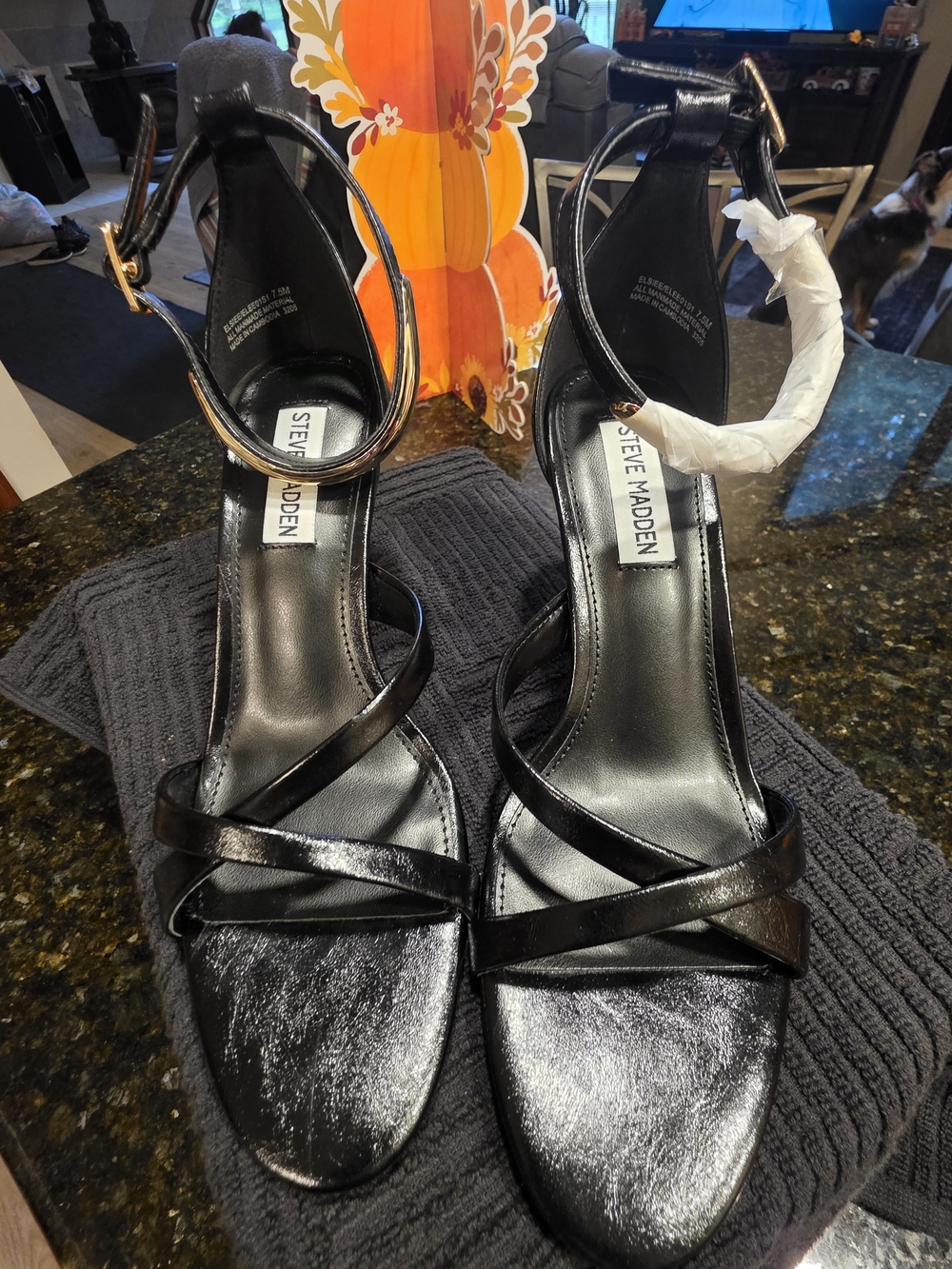 Steve Madden Black Strappy Ankle‑Buckle Sandals